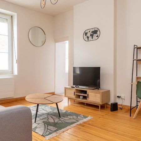 Appartement Cosy Au Centre Ville Avec Garage 샬롱쉬르송 외부 사진