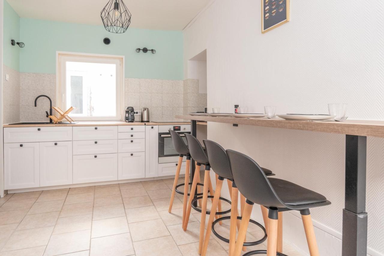 Appartement Cosy Au Centre Ville Avec Garage 샬롱쉬르송 외부 사진
